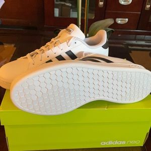 Adidas Neo sneakers, Cloud foam , New without tag, with box .